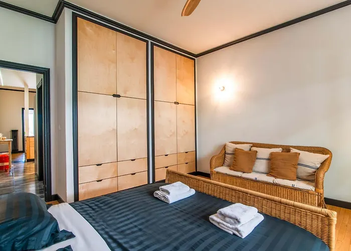 O&O Group Stylish Jungle Retreat Kolonaki Center